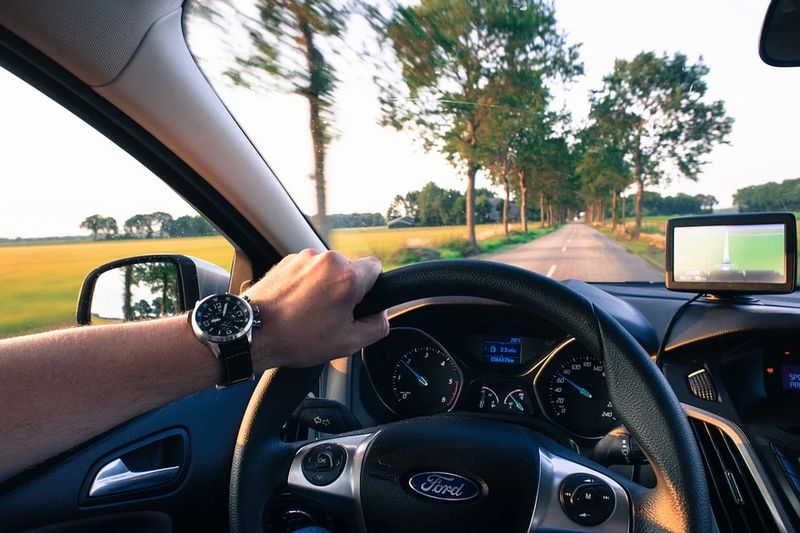 セレナe-POWER運転のコツ!燃費を良くする電気自動車の特性とは？